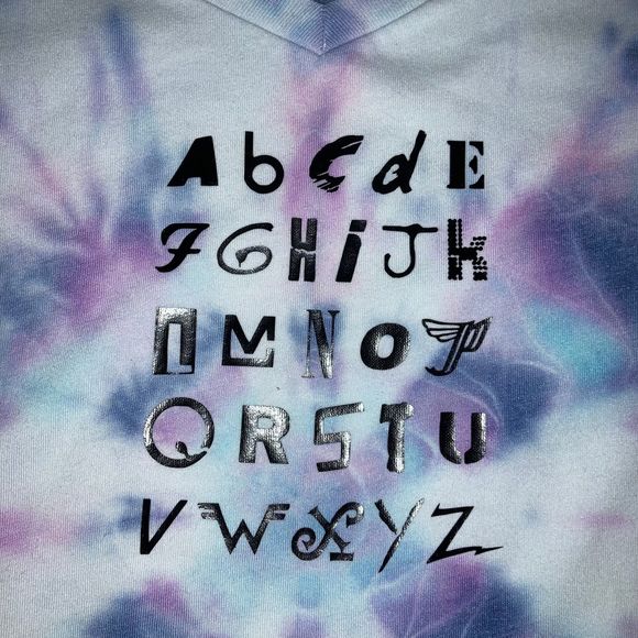 Youth XS (5) Tie Dye Rock n Roll Alphabet T-Shirt - Picture 3 of 3
